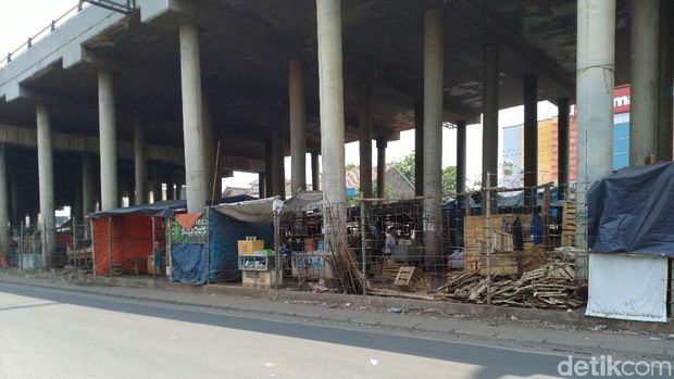 Camat berencana menjadikan kolong tol sebagai taman tematik