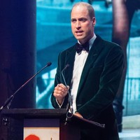 Pangeran William dinobatkan sebagai pria dengan gaya rambut botak paling seksi menurut voting yang dilakukan spesialis operasi kecantikan Longevita. Ia mendapatkan 17,6 juta suara dari blog dan situs di pencarian Google. Foto: Getty Images