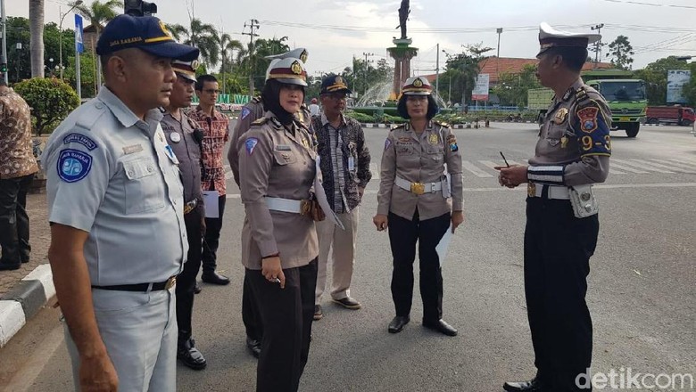 Inovasi di Kawasan Tertib Lalu Lintas Tuban Disurvei Dirlantas Jatim Inovasi di Kawasan Tertib Lalu Lintas Tuban Disurvei Dirlantas Jatim