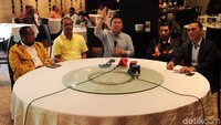 Juru bicara Bambang Soesatyo (Bamsoet), Andi Sinulingga menggelar konferensi pers di Hotel Sultan Jakarta, Jumat (15/11/2019).