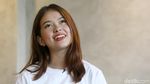 7 Potret Manisnya Senyuman Rebecca Klopper