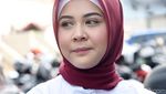 Senyum Kesha Ratuliu saat Curhat soal Hijab dan Tunangan