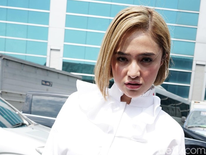 Marshanda saat ditemui di studio Trans TV.