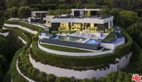 Liburannya David Beckham, Sewa Rumah Ratusan Miliar Rupiah