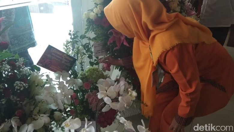Kelahiran Cucu Ketiga Jokowi, Karangan Bunga Banjiri RS PKU Solo Kelahiran Cucu Ketiga Jokowi, Karangan Bunga Banjiri RS PKU Solo