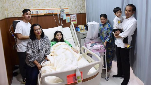Kata Ayu Dewi soal Jokowi Dikaruniai Cucu ke-3 La Lembah Manah