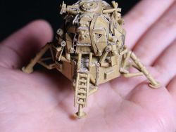 Ciptakan Karya Seni Keren dengan Modal Kardus