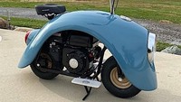 Beberapa modifikasi dilakukan untuk bisa menjadi fender VW kodok ini menjadi sepeda motor mini. Foto: Pool (Autoevolution)
