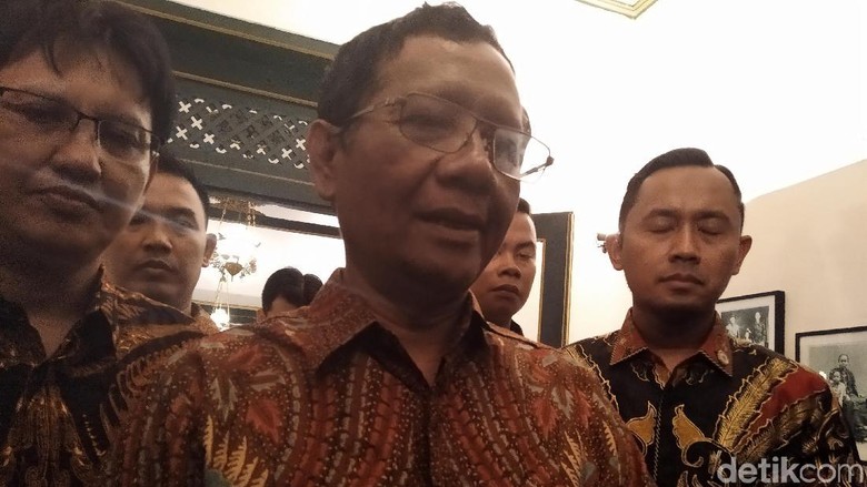Mahfud Md: Veronica Koman Ingkar Janji Kembali ke Indonesia Mahfud Md: Veronica Koman Ingkar Janji Kembali ke Indonesia