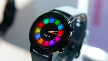 Huawei Watch GT2 bisa jadi trainer olahraga pribadi pemakainya. Smartwatch ini juga bisa memutarkan musik yang cocok buat menemani kalian olahraga. Watch GT2 dibekali fitur reminder ketika kalian kurang gerak, penghitung kalori, dan pemantauan tingkat stres sepanjang hari. Foto: Huawei