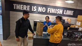 Alam mengatakan sudah memantapkan dengan sepatu pilihannya itu. (Agus Tri Haryanto/detikcom)