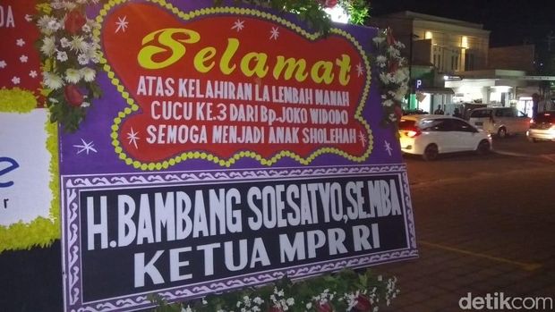 Karangan Bunga Menhan Prabowo dan Ketua MPR untuk Cucu Ketiga Jokowi