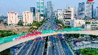 Jembatan ini merupakan karya anak bangsa. Hasil rancangan Arvilla Delitriana, biasa disapa Dina, seorang Konsultan Desain Jembatan Lengkung, lulusan ITB bekerja sama dengan tim #LRTJabodebek ADHI.⁣ Pool/PT Adhi Karya (Persero) Tbk.