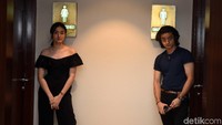 Mawar de Jong dan Brayn Domani sama-sama menghadiri gala premier film Senior di Epicentrum, Kuningan pada Jumat (15/11). Foto: (Noel/detikcom)