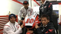 Pun demikian dengan pebalap asli Indonesia yang mengikuti ajang balap Moto2, Dimas Ekky Pratama. Foto: Twitter