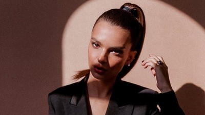7 Selebriti yang Ikut Kampanye Social Distance, Cegah Penyebaran Corona