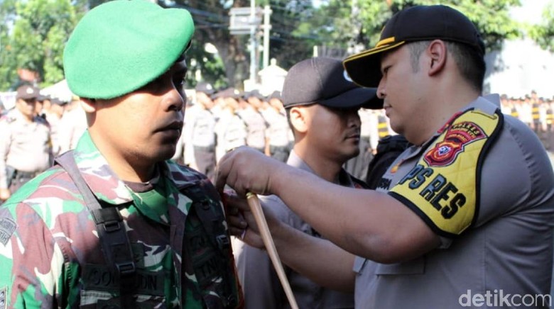 Ratusan Personel Gabungan Amankan Pilkades Serentak di Sukabumi Ratusan Personel Gabungan Amankan Pilkades Serentak di Sukabumi