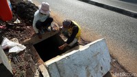 Pebaikan ini untuk mengantisipasi banjir di depan Pasar Pondok Gede.