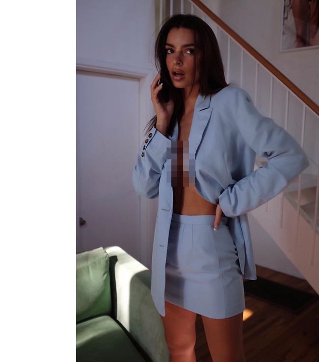 Tentu saja cara memakai blazer seperti ini tidak bisa dipakai di dunia nyata, terlebih untuk tampilan profesional.  Foto: dok. Instagram