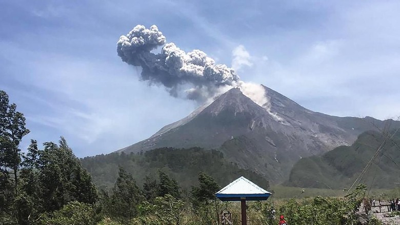 Erupsi Merapi Kali Ini Punya Kemiripan dengan Erupsi 14 Oktober Erupsi Merapi Kali Ini Punya Kemiripan dengan Erupsi 14 Oktober