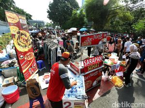 Diatur Anies, Begini Potret Suasana Zona PKL Jualan saat CFD