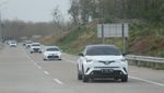 Rombongan Toyota Jepang Jajal Jalanan Indonesia