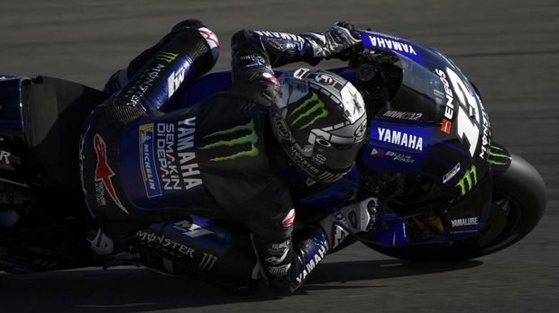 Yamaha Dekap Quartararo dan Rossi dalam Satu Pelukan