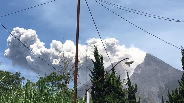 Gunung Merapi Meletus, Warga Lereng di Klaten Tak Dengar Gemuruh Gunung Merapi Meletus, Warga Lereng di Klaten Tak Dengar Gemuruh