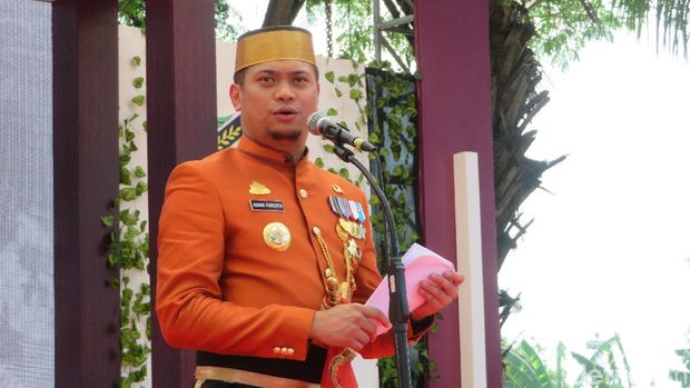 Bupati Gowa Adnan Purichta Ichsan