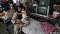 Pemerintah Kota Jakarta Utara mengklaim penertiban bangunan dan tempat usaha warga di Sunter ini sudah sesuai aturan. Camat Tanjung Priok Syamsul Huda mengatakan pihaknya sudah menyampaikan surat peringatan sebanyak tiga kali.
