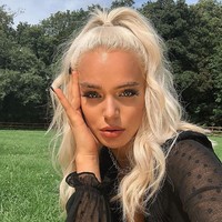 Ebony mengaku sudah berusaha keras untuk mengecilkan pinggulnya. Namun ia tetap kesulitan, mungkin karena gen.  Foto: dok. Instagram @ebymaude