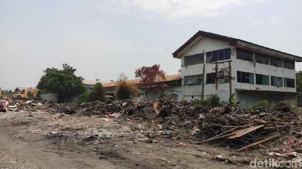 Warga Masih Bertahan, Satpol PP Datangi Lagi Lokasi Penggusuran di Sunter
