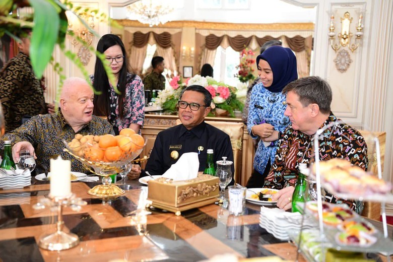 Gandeng Australia, Gubernur Nurdin Dorong Kebijakan Berbasis Riset Gandeng Australia, Gubernur Nurdin Dorong Kebijakan Berbasis Riset