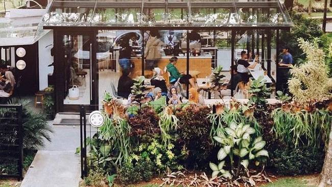 Kafe Instagramable di Bogor Hingga Kangkung Dianggap Gulma