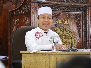 Sentilan Panitia Hari Kiamat dari Ustaz Dasad