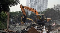 Ali menuturkan nantinya saluran di sejumlah jalan di atas akan tekoneksi dengan saluran penghubung (PHB) Jl Agung Perkasa VIII sebelum dialirkan ke Danau Sunter Selatan.