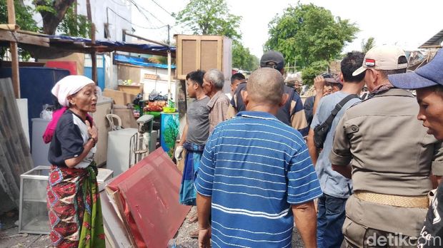 Warga Masih Bertahan, Satpol PP Datangi Lagi Lokasi Penggusuran di Sunter