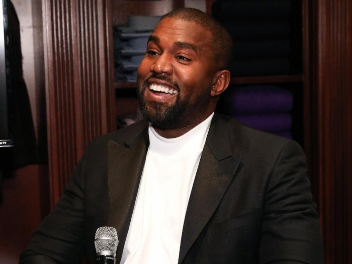 CHICAGO, ILLINOIS - OCTOBER 28: Kanye West attends Jim Moore Book Event At Ralph Lauren Chicago on October 28, 2019 in Chicago, Illinois. (Photo by Robin Marchant/Getty Images for Ralph Lauren)
