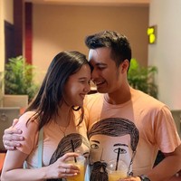 Sebelum resmi menikah, hubungan Eza dan Meiza sendiri sempat tak mendapat restu dari ibunda Eza, Ruch Gaya. Kini rumah tangga keduanya terancam bubar. Foto: Instagram @ezagio