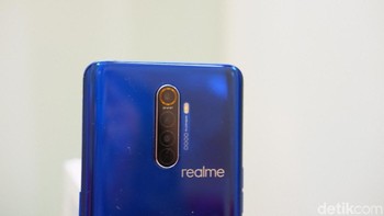 Lalu ada kamera 13 MP (telephoto), ultra-wide 8 MP dan 2 MP depth sensor. Foto: Adi Fida Rahman/detikINET