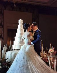 Pria Tajir Ini Menikah Pertama Kalinya di Usia 70, Istrinya Baru 20 Tahun