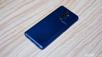 Selain NFC, ponsel ini membawa baterai 4.000 mAh. Foto: Adi Fida Rahman/detikINET