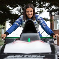 Ketertarikannya dengan dunia mobil berawal ketika menonton pertandingan F1. Foto: Instagram @reemajuffali