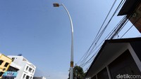 Pemprov DKI Jakarta pada tahun ini melakukan pergantian sebanyak 94.368 lampu PJU. Selain lebih hemat energi, estetika menjadi semakin baik. 