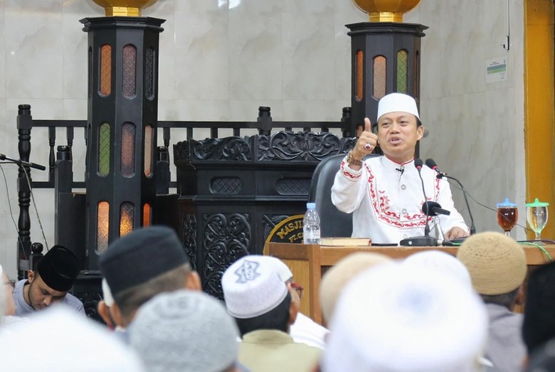 Viral, Ustaz Dasad Jelaskan Siapa Itu Panitia Hari Kiamat Viral, Ustaz Dasad Jelaskan Siapa Itu Panitia Hari Kiamat