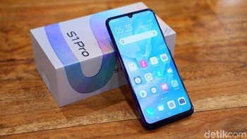 Ponsel ini akan dirilis 25 November 2019 mendatang. Bisa memprediksi berapa ponsel ini akan dibanderol? Foto: Adi Fida Rahman/detikINET