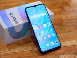 Vivo S1 Pro, Usung 4 Kamera Belakang Berdesain Belah Ketupat