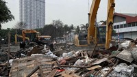 Pemkot Jakarta Utara menyebut penggusuran bangunan liar di Jalan Sunter Agung Perkasa, Tanjung Priok demi menciptakan lingkungan yang sehat dan bebas banjir.