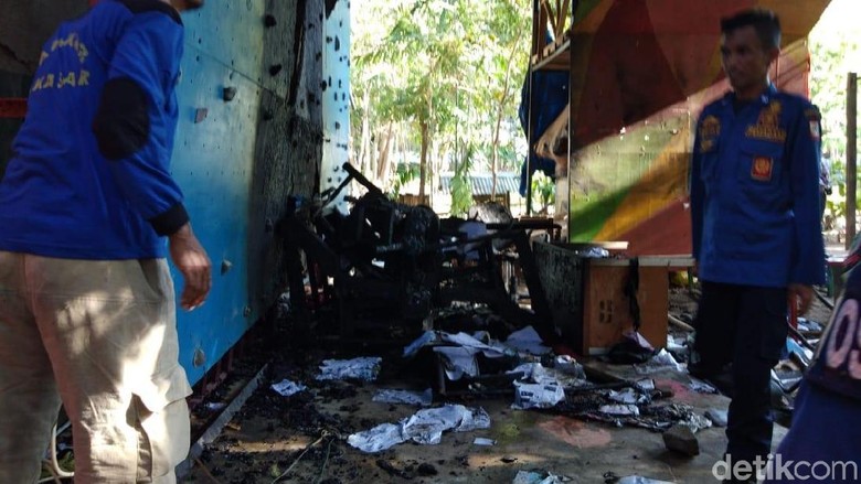 Penyerang Kampus UMI Makassar juga Rusak Ruang Kuliah, Pelaku Terdeteksi Penyerang Kampus UMI Makassar juga Rusak Ruang Kuliah, Pelaku Terdeteksi