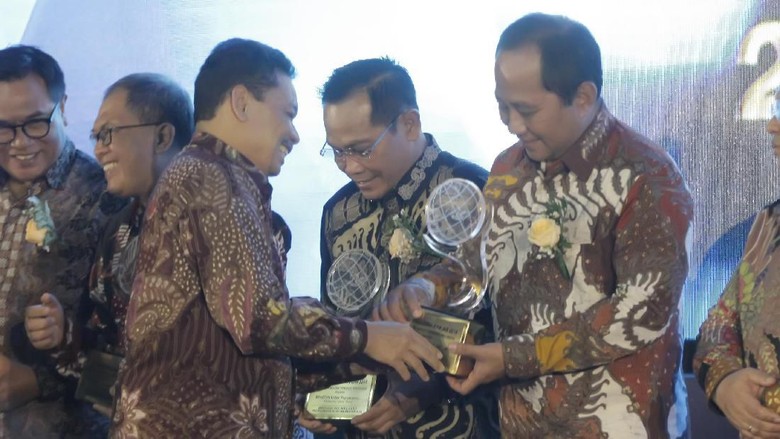 Kota Semarang Didaulat Jadi Kota Sehat dengan Predikat Tertinggi Kota Semarang Didaulat Jadi Kota Sehat dengan Predikat Tertinggi